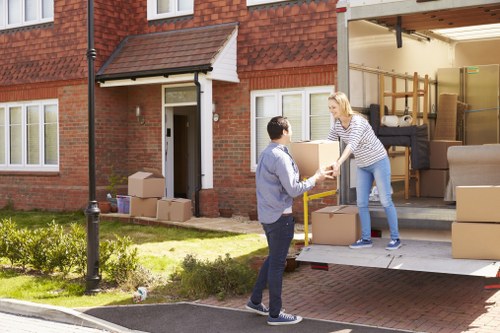 Commercial moving support for offices and small businesses in North Sheen