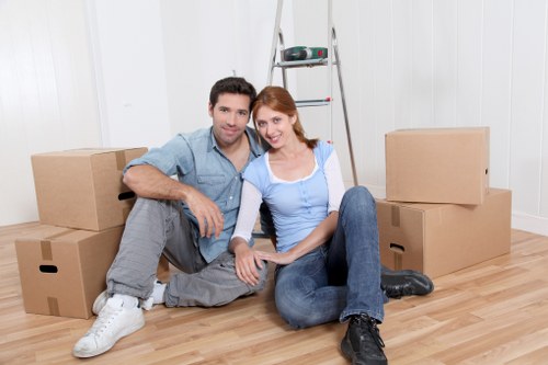 Prepared moving truck for a smooth North Sheen relocation