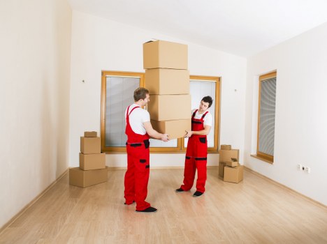 Secure loading of a piano for transport from North Sheen to a nearby area